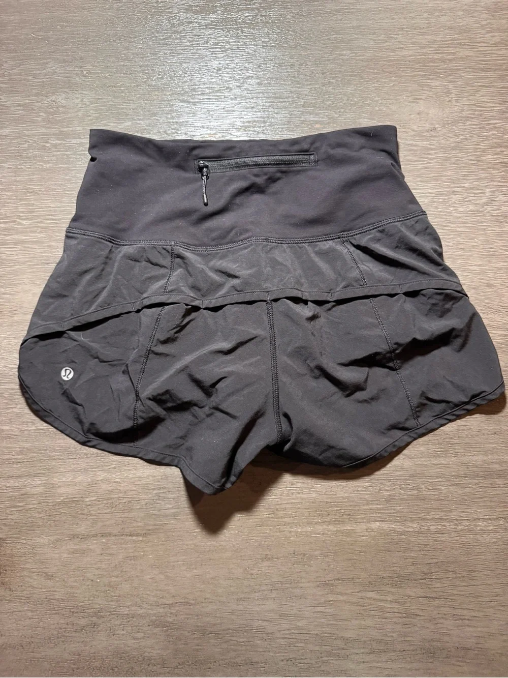 Lululemon Solid Black Speed Up 2.5” Inseam Shorts 4